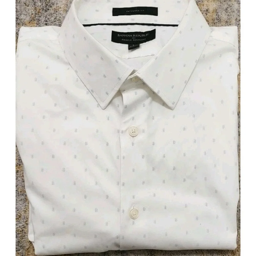 Banana Republic Men's White Blue Wrinkle Resistant Untucked Fit LS Shirt Size L